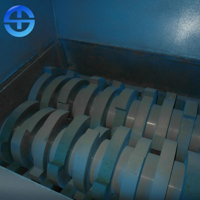 강한 힘 2-3 ton/h는 구리 알루미늄을 갈가리 찢기를 위한 금속 슈레더를 낭비합니다
