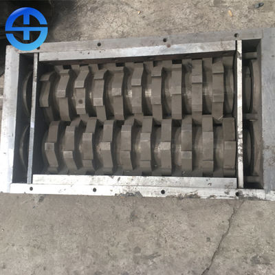 22KW PLC 통제 산업 폐기물 슈레더 빛 의무 3100 * 1400년 * 2200 Mm