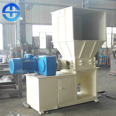 22 Kw는 통제 갱구 슈레더 금속 조각 슈레더 기계 PLC 더 적은 먼지 이중으로 합니다