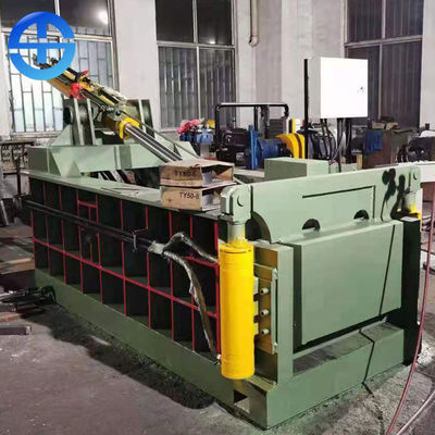 포워드 Bale 사이즈 700*300mm은 밖에 160T 지스러기 금속 베일러를 압박합니다