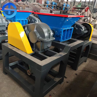 Q235 철강 2*11kw 지스러기 금속 재활용 기계 두배 샤프트 문서 분쇄기
